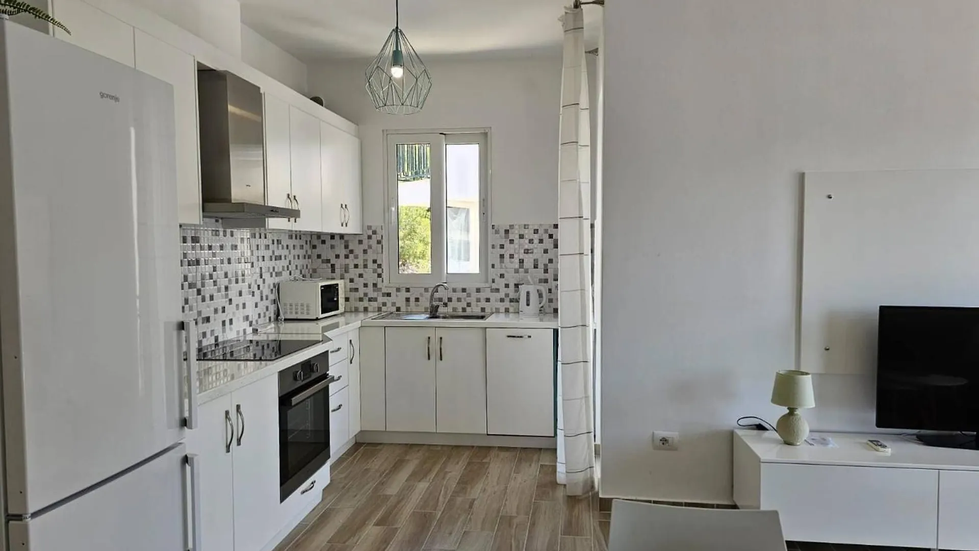 One Bedroom Apartment In Saranda
