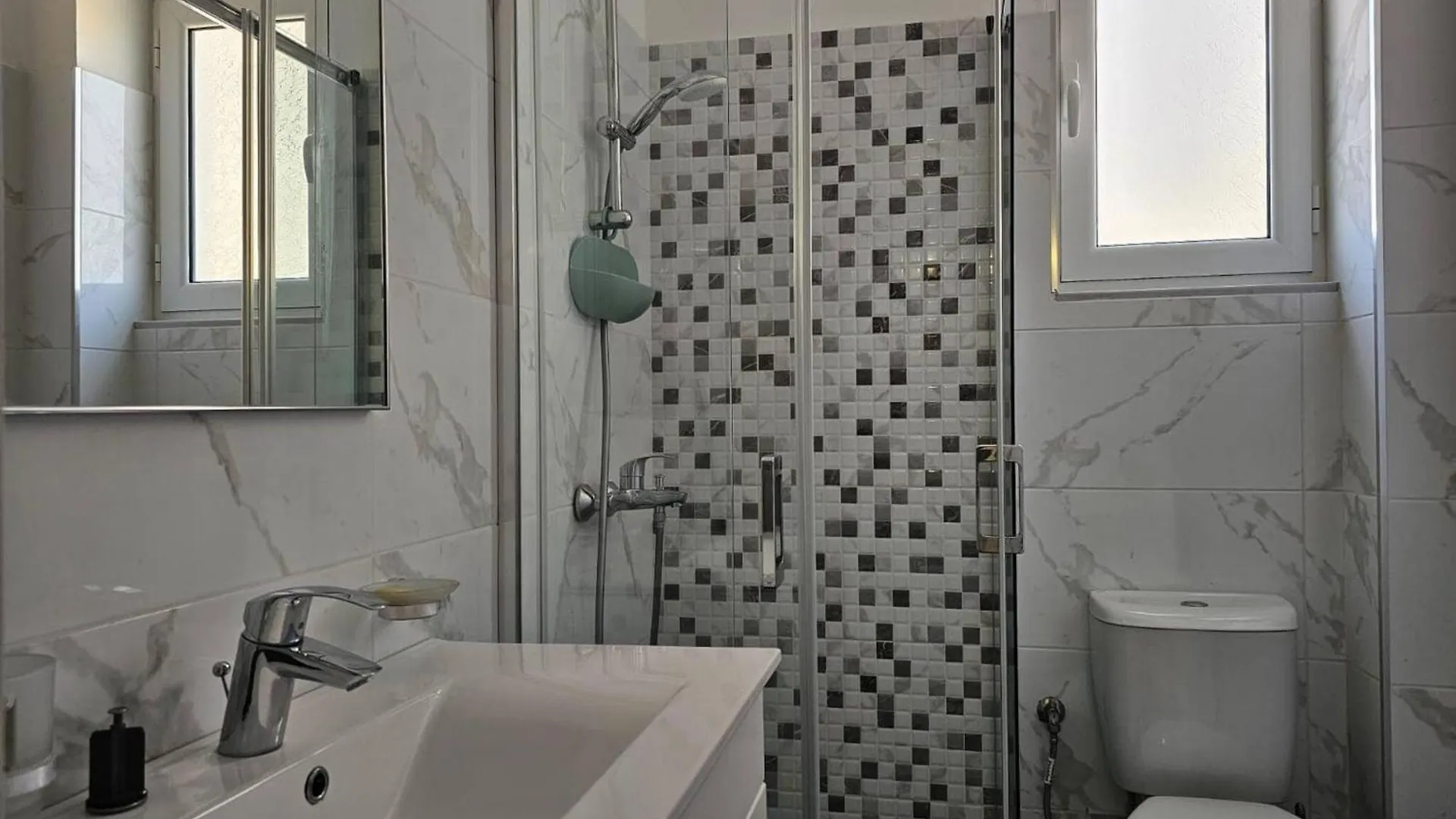 One Bedroom Apartment In Saranda